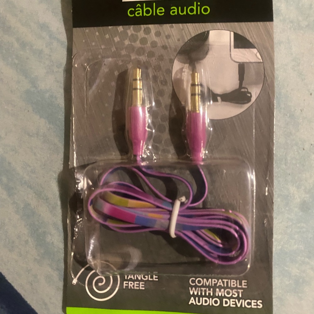 Pink Audio Cable for Cell Phones with 3.5mm Connectors